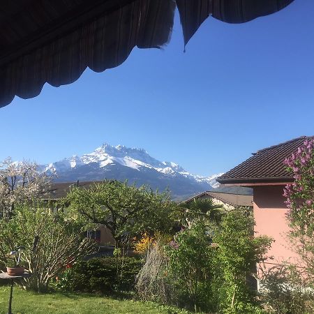 Bnb Parisod Aigle Exterior foto