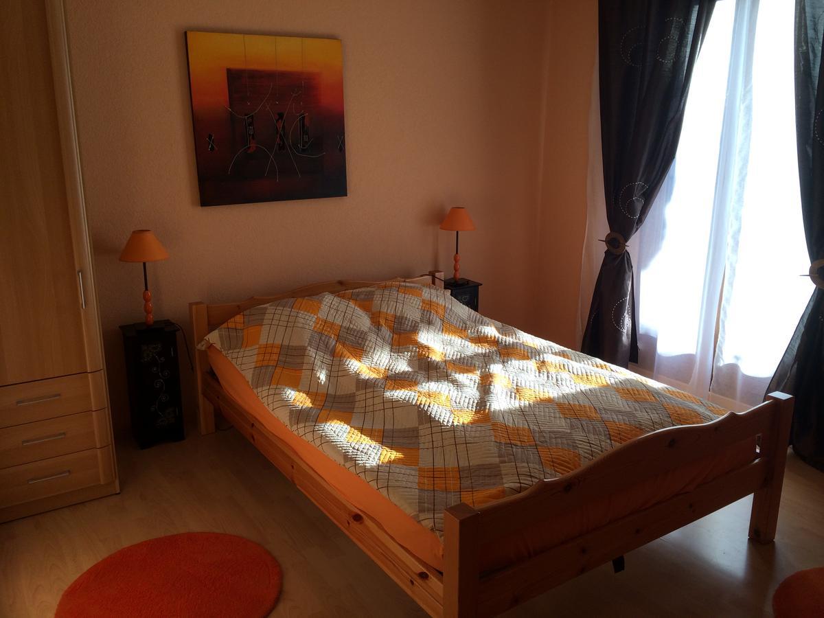 Bnb Parisod Aigle Exterior foto