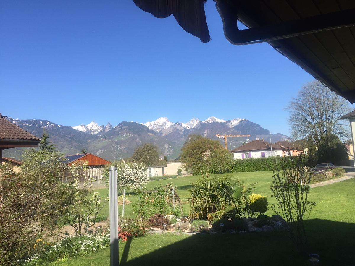 Bnb Parisod Aigle Exterior foto